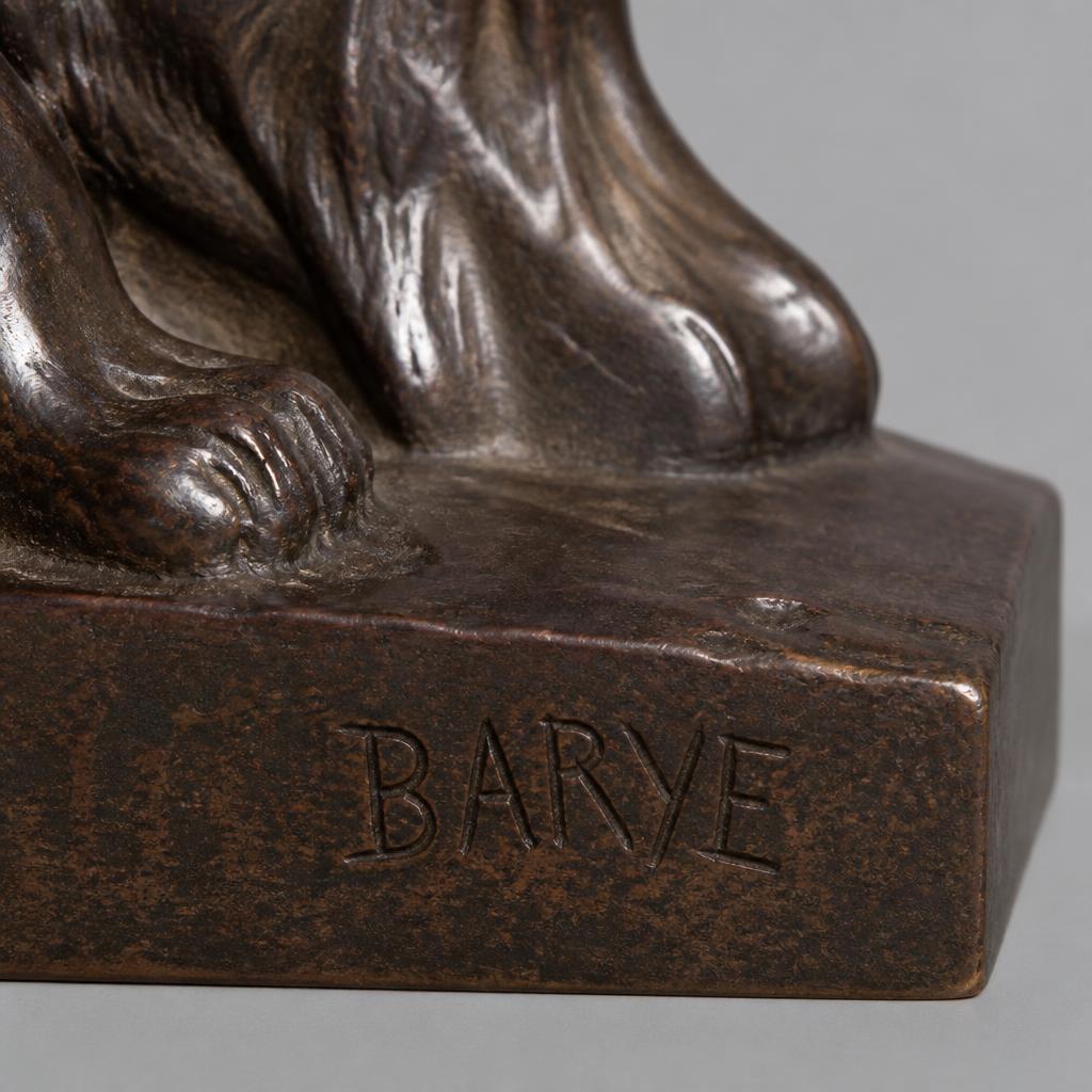 Photograph 2 of the bronze lion figure